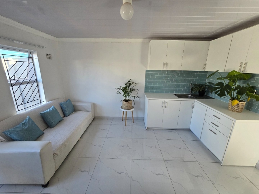 2 Bedroom Property for Sale in Pelican Park Western Cape